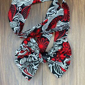 The Scarlet Floral (Bow)